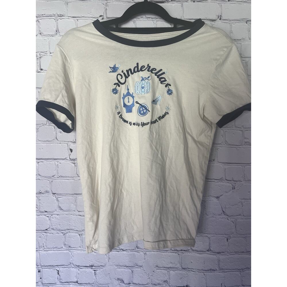 Disney Princess Cinderella T-shirt Size s